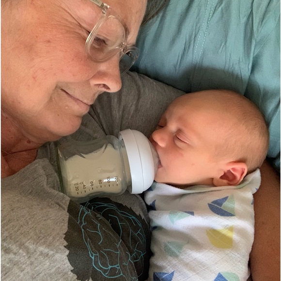 Meet your Posher, Sandy - Picture 16 of 17